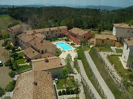 Cosy Apartment With Swimming Pool and Garden Close to Volterra and S G