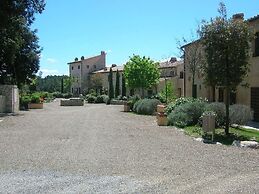 Cosy Apartment With Swimming Pool and Garden Close to Volterra and S G