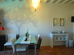 Cosy Apartment With Swimming Pool and Garden Close to Volterra and S G