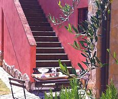 Cosy Apartment With Swimming Pool and Garden Close to Volterra and S G