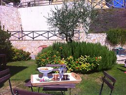 Cosy Apartment With Swimming Pool and Garden Close to Volterra and S G
