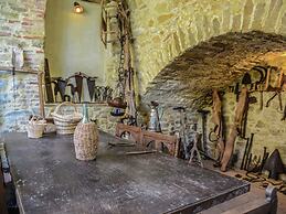 Royal Holiday Home With Swimming Pool