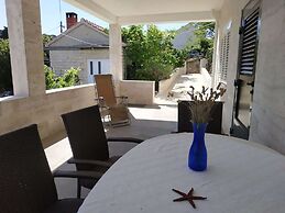 Detached Holiday House few Steps From the Beach