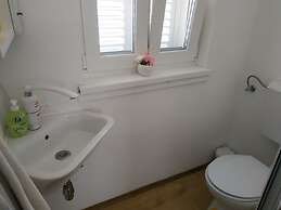 Detached Holiday House few Steps From the Beach