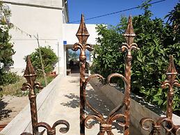 Detached Holiday House few Steps From the Beach