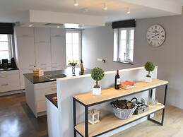 Magnificent Holiday Home in Gesves With Sauna