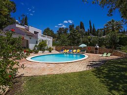 Villa in Albufeira With Private Pool