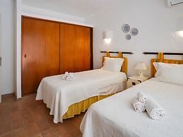 Villa in Albufeira With Private Pool