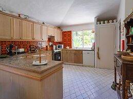 Villa in Albufeira With Private Pool