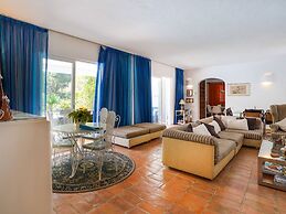 Villa in Albufeira With Private Pool