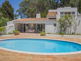 Villa in Albufeira With Private Pool