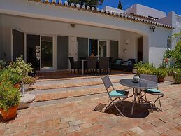 Villa in Albufeira With Private Pool
