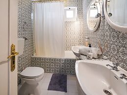 Villa in Albufeira With Private Pool