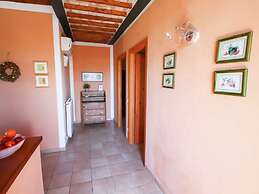 Spacious Farmhouse near Montalto di Castro with Shared Pool