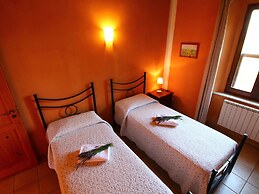 Spacious Farmhouse near Montalto di Castro with Shared Pool