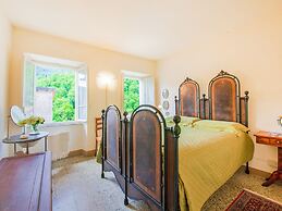 Unwind in a Cozy Home