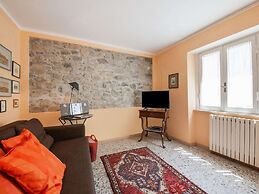 Unwind in a Cozy Home