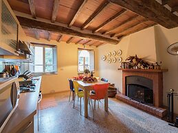 Unwind in a Cozy Home