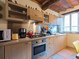 Unwind in a Cozy Home