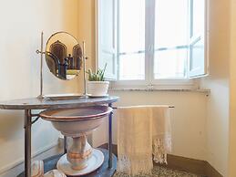 Unwind in a Cozy Home