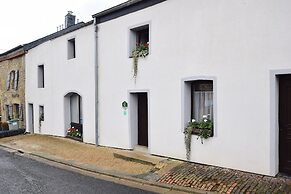 Simple Holiday Home for the Budget Traveller