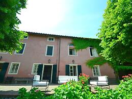 Charming Holiday Home, Near Lucca With a Private Pool