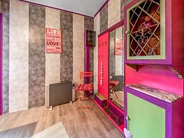 Lively Holiday Home With Garden