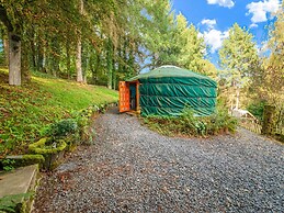 Lively Holiday Home With Garden