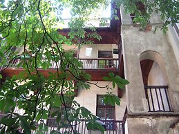 Sunny Studio in the Old Town Near the Main Square