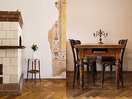 Sunny Studio in the Old Town Near the Main Square