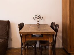 Sunny Studio in the Old Town Near the Main Square