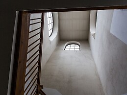 Sunny Studio in the Old Town Near the Main Square