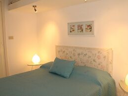 Belvilla by OYO Villa Eirene