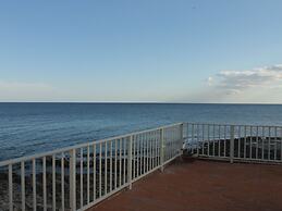 Belvilla by OYO Villa Eirene