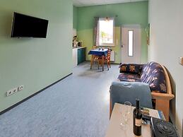 Nifty Apartment in Rövershagen near Sea
