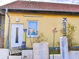Nifty Apartment in Rövershagen near Sea