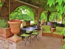 Apartment With Swimming Pool in Marsciano