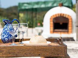 Idyllic Farmhouse in Montemor-o-novo With Pool