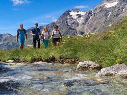 Matterhorn View Apartment in Breuil-Cervinia near Ski Area