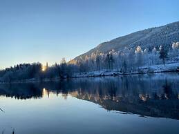 Forest Retreat w/ Sauna