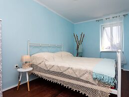 Adorable Holiday Home Located Near the Beach