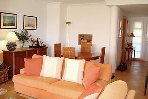 Spacious Apartment in Quarteira With Swimming Pool