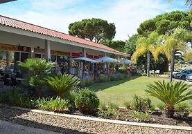 Spacious Apartment in Quarteira With Swimming Pool