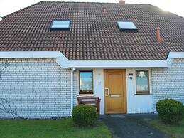 Tranquil Apartment in Ostseebad Kühlungsborn near Sea Beach