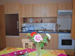 Tranquil Apartment in Ostseebad Kühlungsborn near Sea Beach