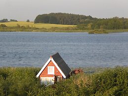 Ferienhaus mit Bootssteg in Sternberg