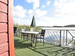Ferienhaus mit Bootssteg in Sternberg