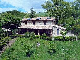 Apartment in Pennabili on Tuscan Border near Nature Park