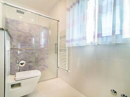 Beautiful Villa in Vrsar With Swimming Pool