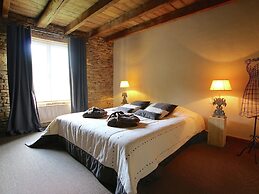 Unique Holiday Home in Virton with Hot Tub